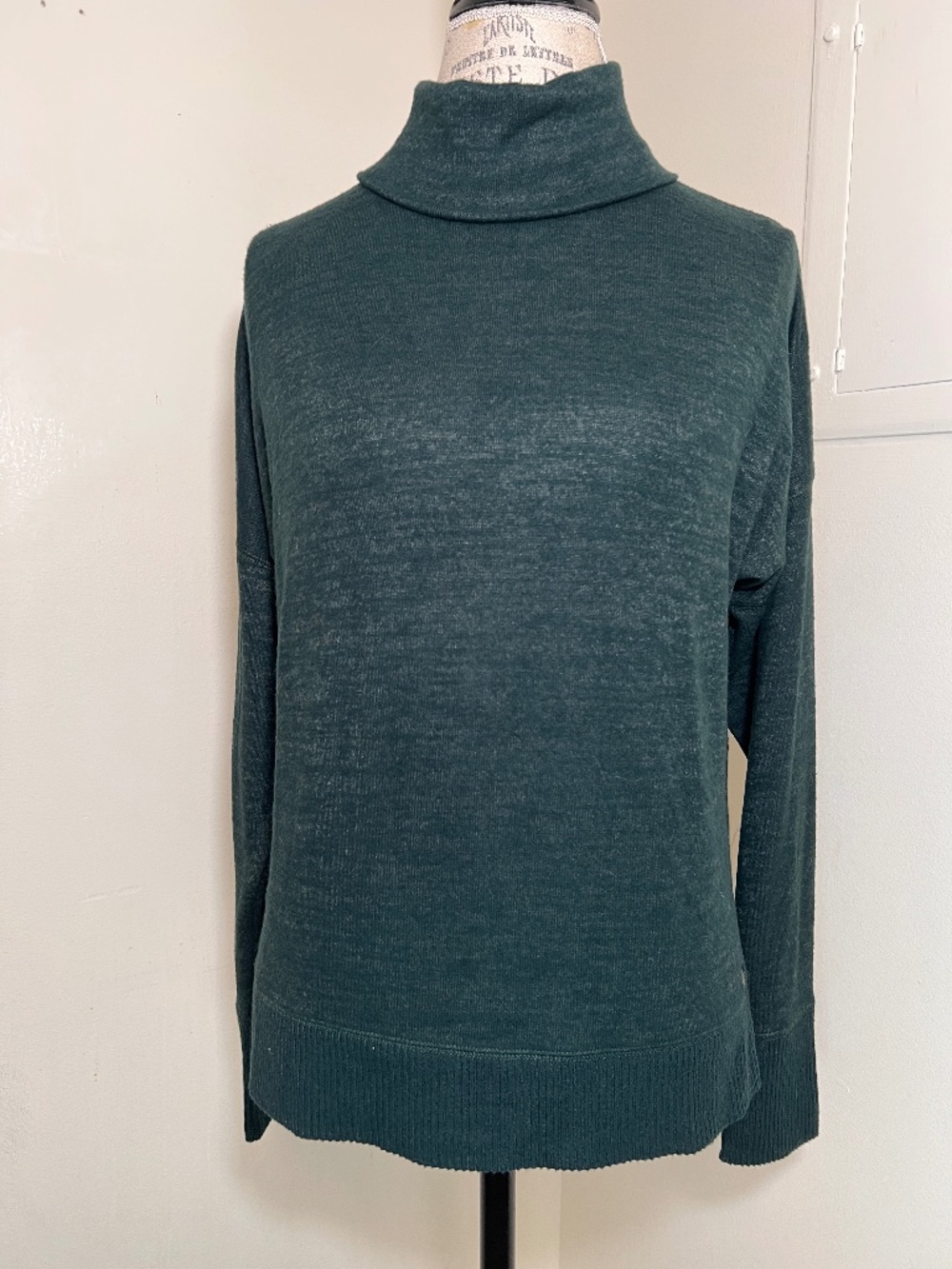 Abercombie&Fitch sweater folded turtleneck collar dark green emerald Size L
